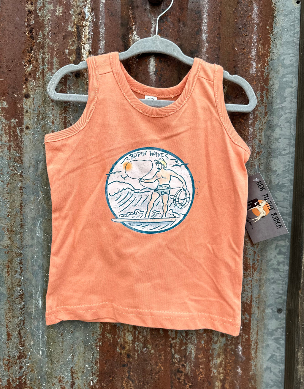 Ropin' Waves Tank